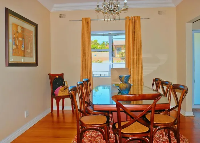 Seas Of Ships Guest House